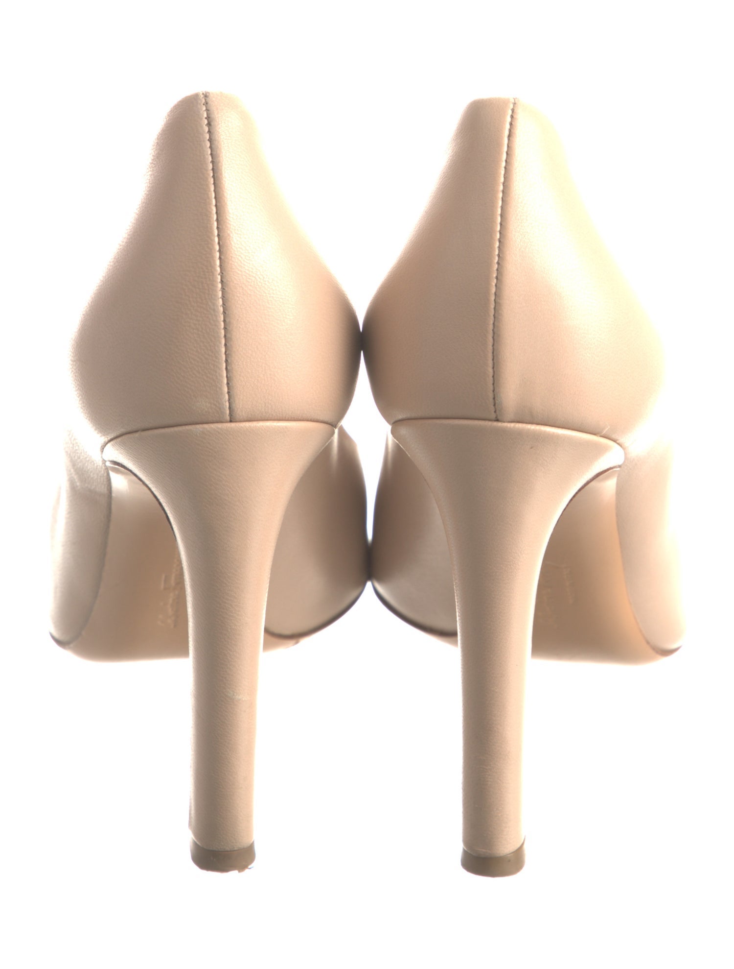 Salvatore Ferragamo Vara Bow Accent Leather Pumps